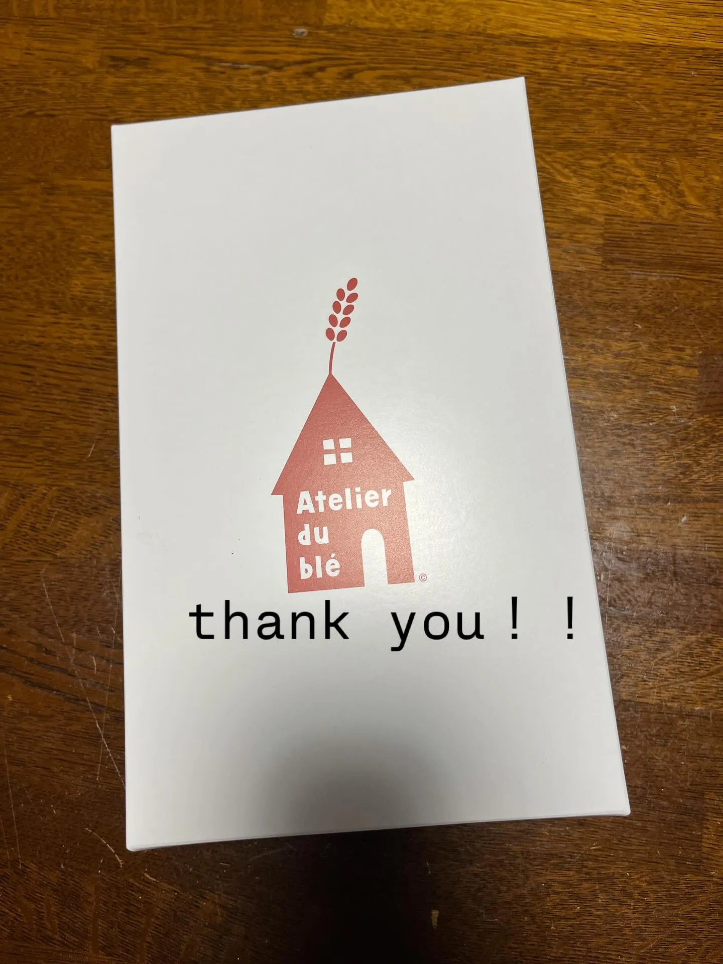 フェイスフレーミングをミルクティーベージュにその他はオレンジ...