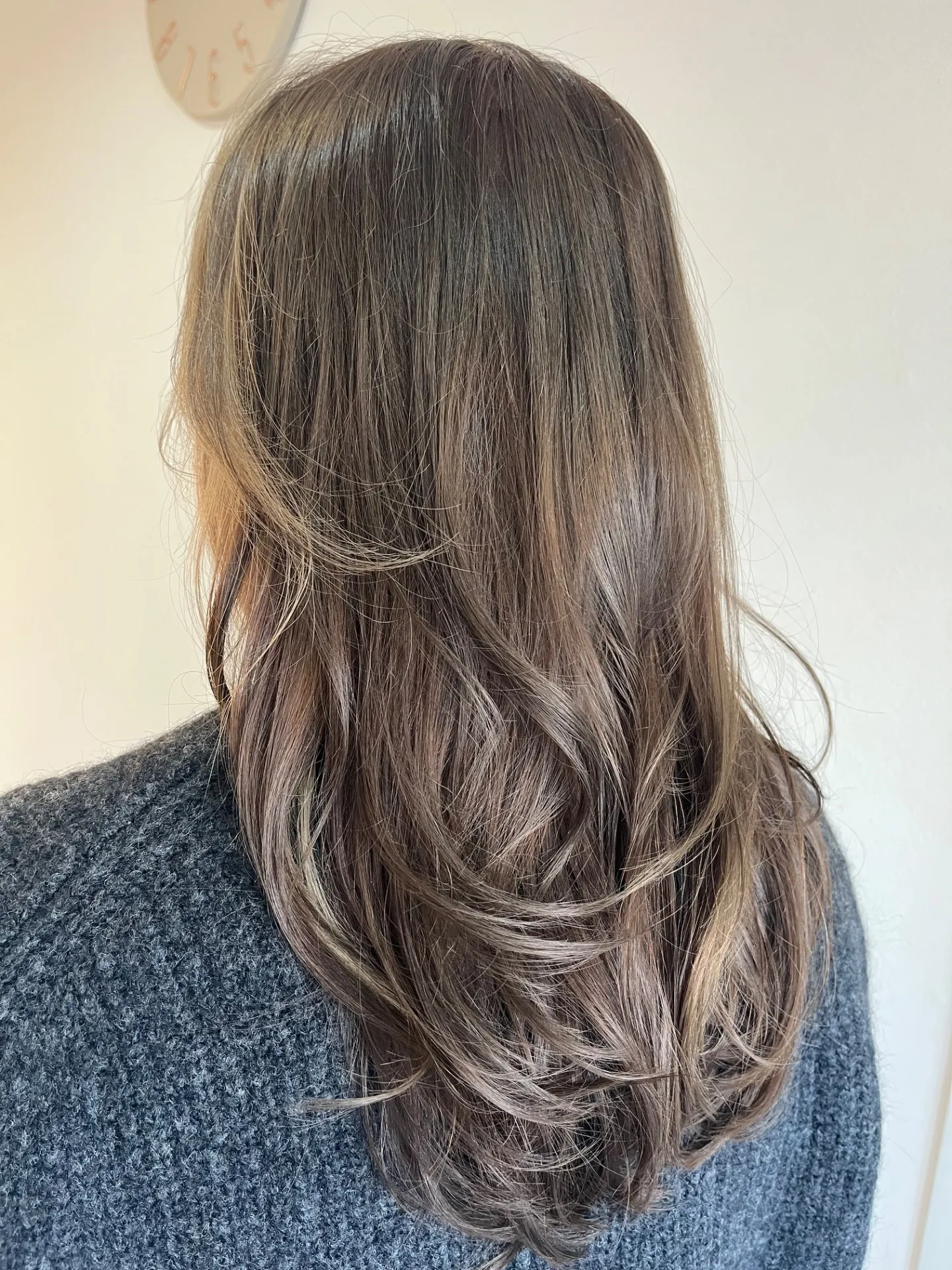 動きのあるレイヤーカット